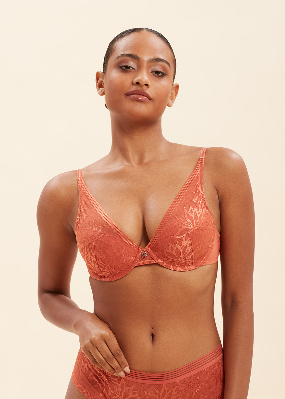 Stunning Front Strap Push Up Bra With Delicate Floral Lace