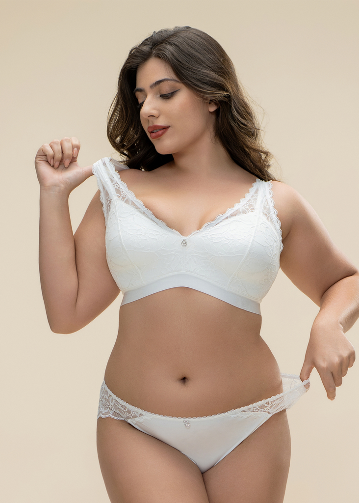 PEARL Plus White Lace Wireless Plunge Bra