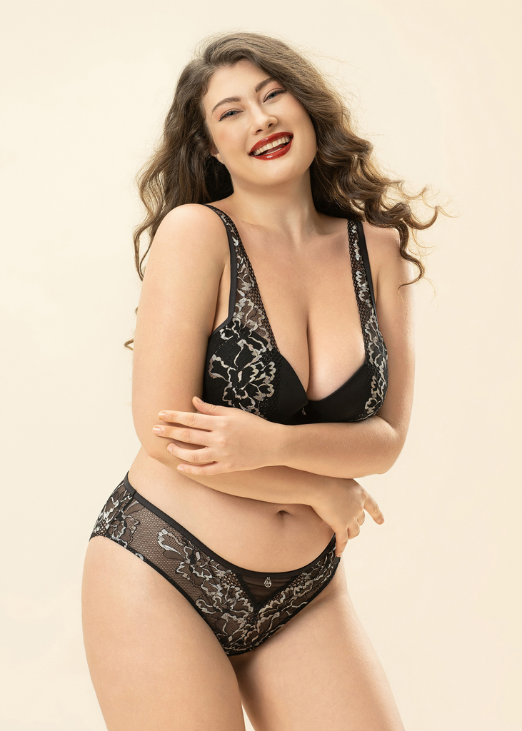 ROWAN Plus Black Metallic Lace Molded Cup Plunge Bra